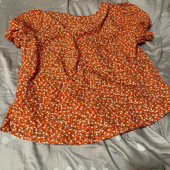 SHEIN Rust Floral Blouse - Picture 4 of 4